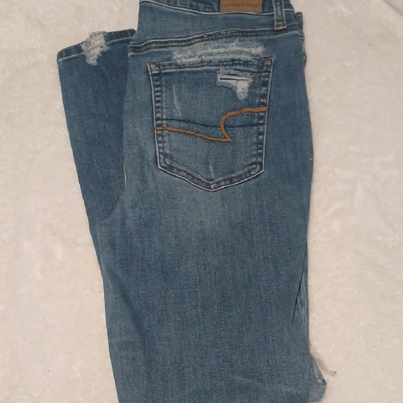 American Eagle Outfitters Women's Ripped Blue Boyfriend Jeans - Picture 5 of 5